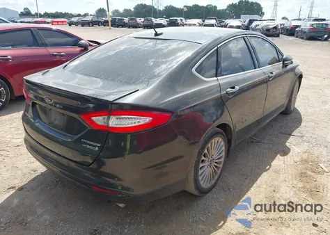 2014 Ford Fusion Hybrid Titanium z USA, uszkodzony, nr VIN 3FA6P0RU1ER289561